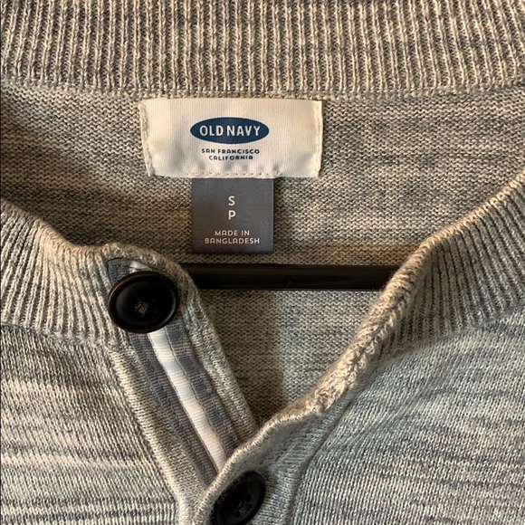 Old navy button up sweater - Picture 3 of 3